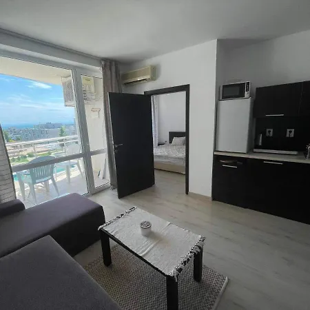 Blue Horizon Sarafovo Apartment *